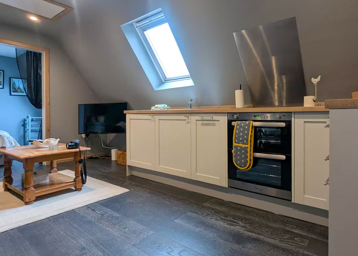 a2c5c5ce f7f1 4656 ac4a 10f2352904f0